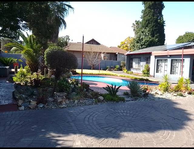 3 BEDROOM HOUSE FOR SALE IN BRACKENDOWNS
